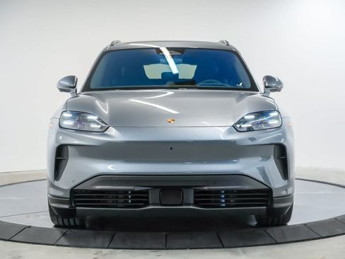 Used 2026 Porsche Cayenne Electric AWD/4WD image 6