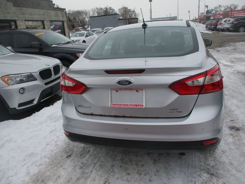 Used 2012 Ford Focus SEL image 6