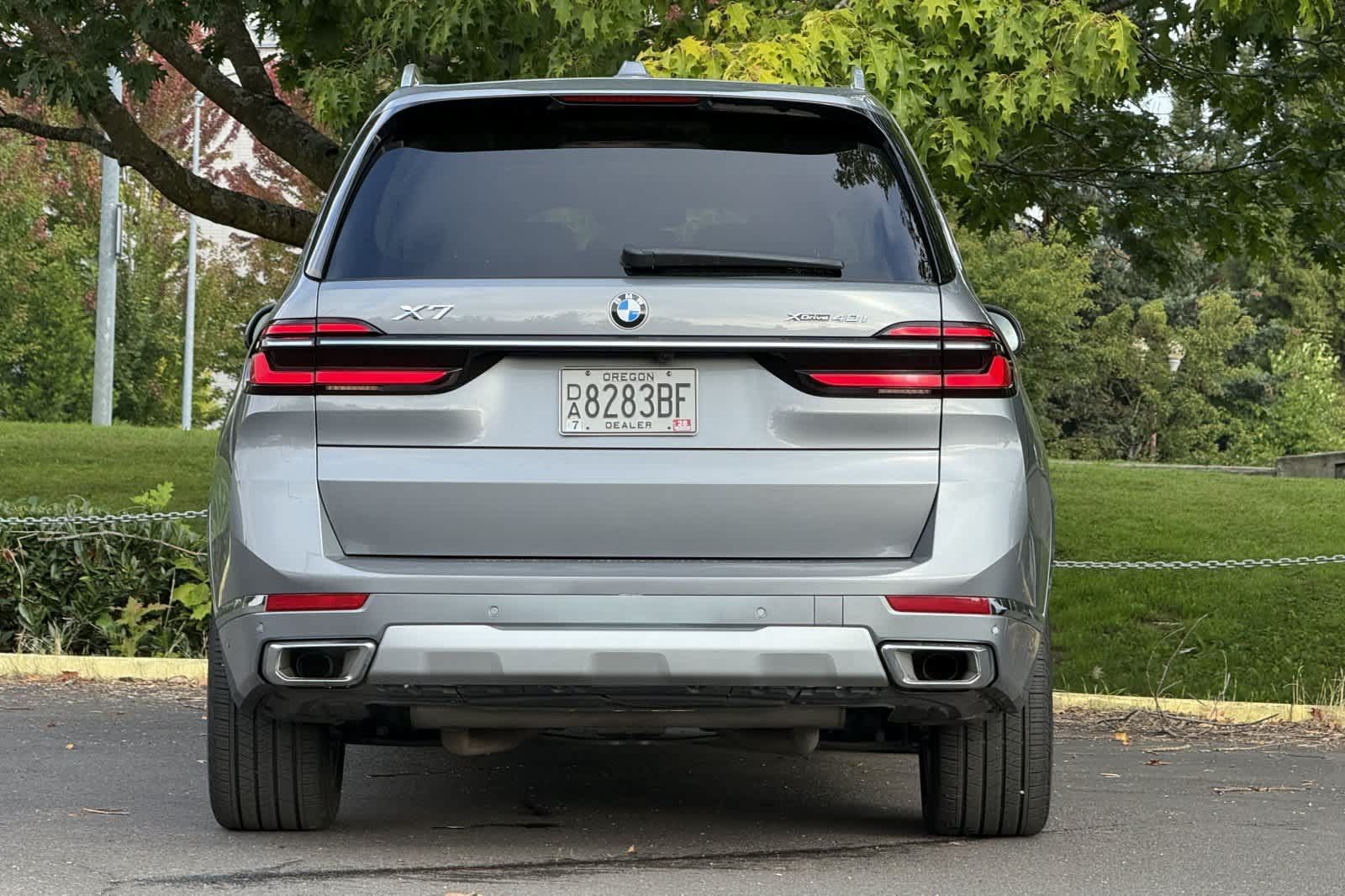 Used 2026 BMW X7 xDrive40i AWD/4WD image 7