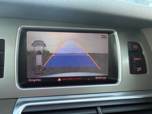 Used 2014 Audi Q7 3.0T Premium image 11