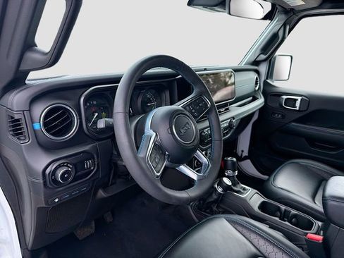 Used 2024 Jeep Wrangler High Altitude image 24