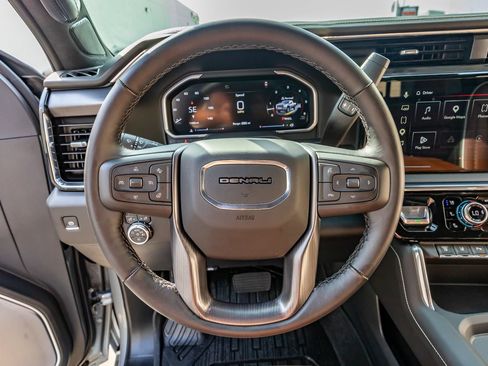 Used 2026 GMC Sierra 2500 Denali Ultimate AWD/4WD image 19