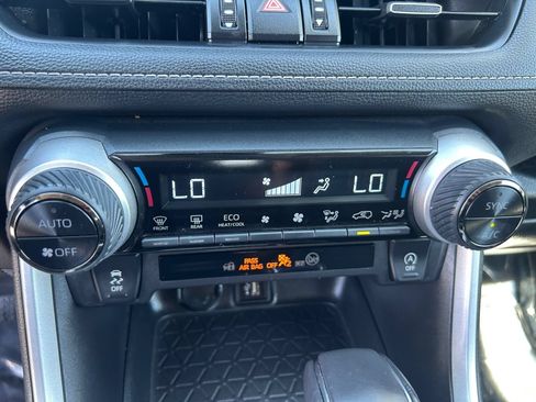 Used 2025 Toyota RAV4 XLE Premium AWD/4WD image 25