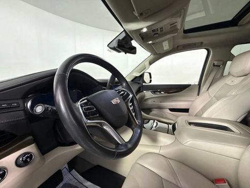 Used 2020 Cadillac Escalade ESV Premium Luxury AWD/4WD image 7