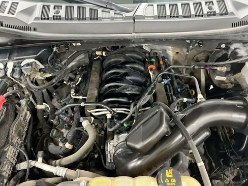 Used 2020 Ford F150 XLT w/ Equipment Group 302A Luxury AWD/4WD image 24