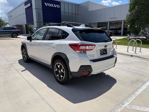 Used 2018 Subaru Crosstrek 2.0i Premium AWD/4WD image 4