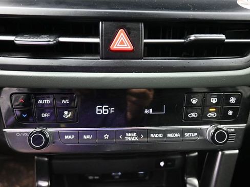 Used 2024 Kia Seltos SX image 31