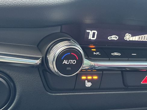 New 2026 MAZDA MAZDA3 Carbon image 34