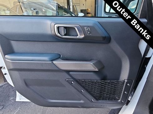 Used 2023 Ford Bronco Outer Banks image 28