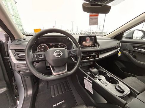 New 2026 Nissan Rogue SV w/ Cold Weather Package image 19