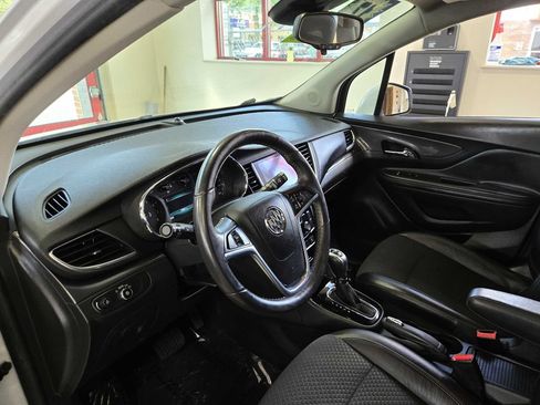 Used 2017 Buick Encore Preferred FWD image 19