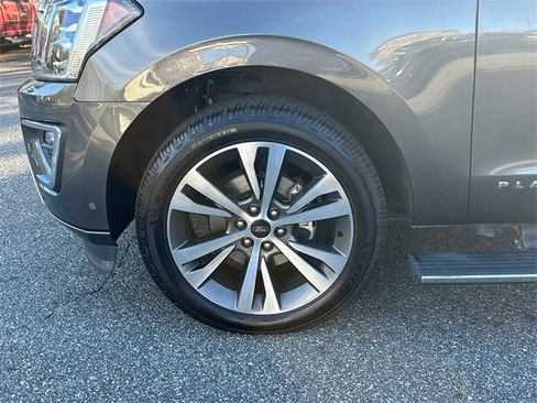 Certified 2021 Ford Expedition Max Platinum image 11