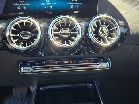 Used 2023 Mercedes-Benz GLA 250 4MATIC image 28