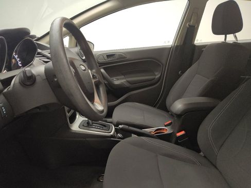 Used 2017 Ford Fiesta SE image 17