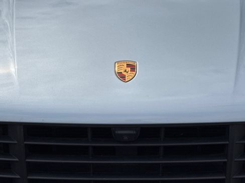 Used 2021 Porsche Macan Turbo AWD/4WD image 45