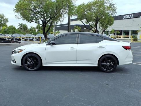 Used 2022 Nissan Sentra SR w/ Midnight Edition FWD image 4