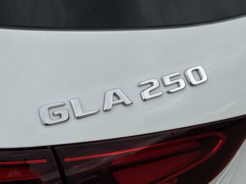 New 2026 Mercedes-Benz GLA 250 4MATIC image 11