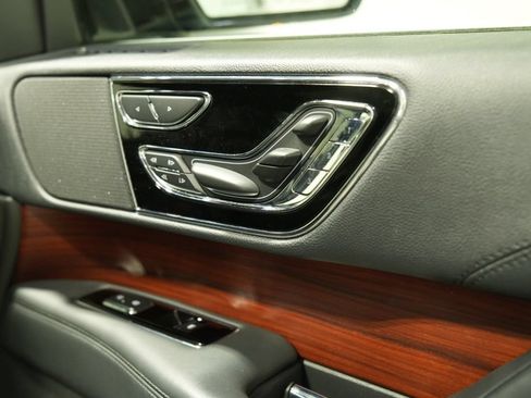 Used 2023 Lincoln Navigator Reserve AWD/4WD image 33