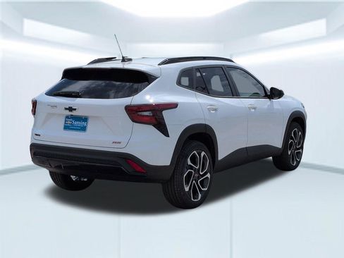 New 2026 Chevrolet Trax RS w/ Sunroof Package FWD image 6
