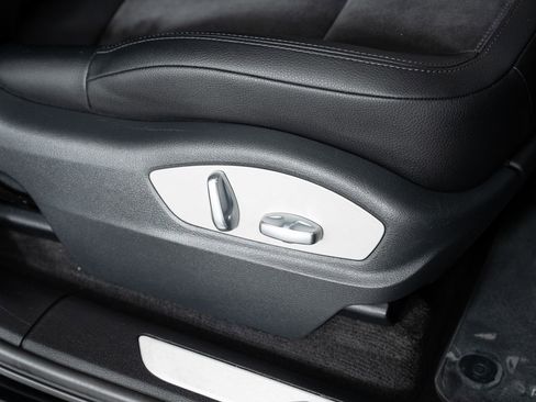 Used 2016 Porsche Macan S image 29