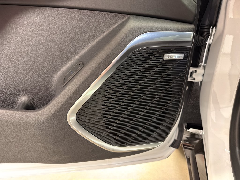 New 2026 Buick Enclave Sport Touring w/ Power Package FWD image 25