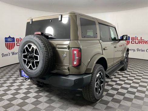 New 2025 Ford Bronco Outer Banks image 3