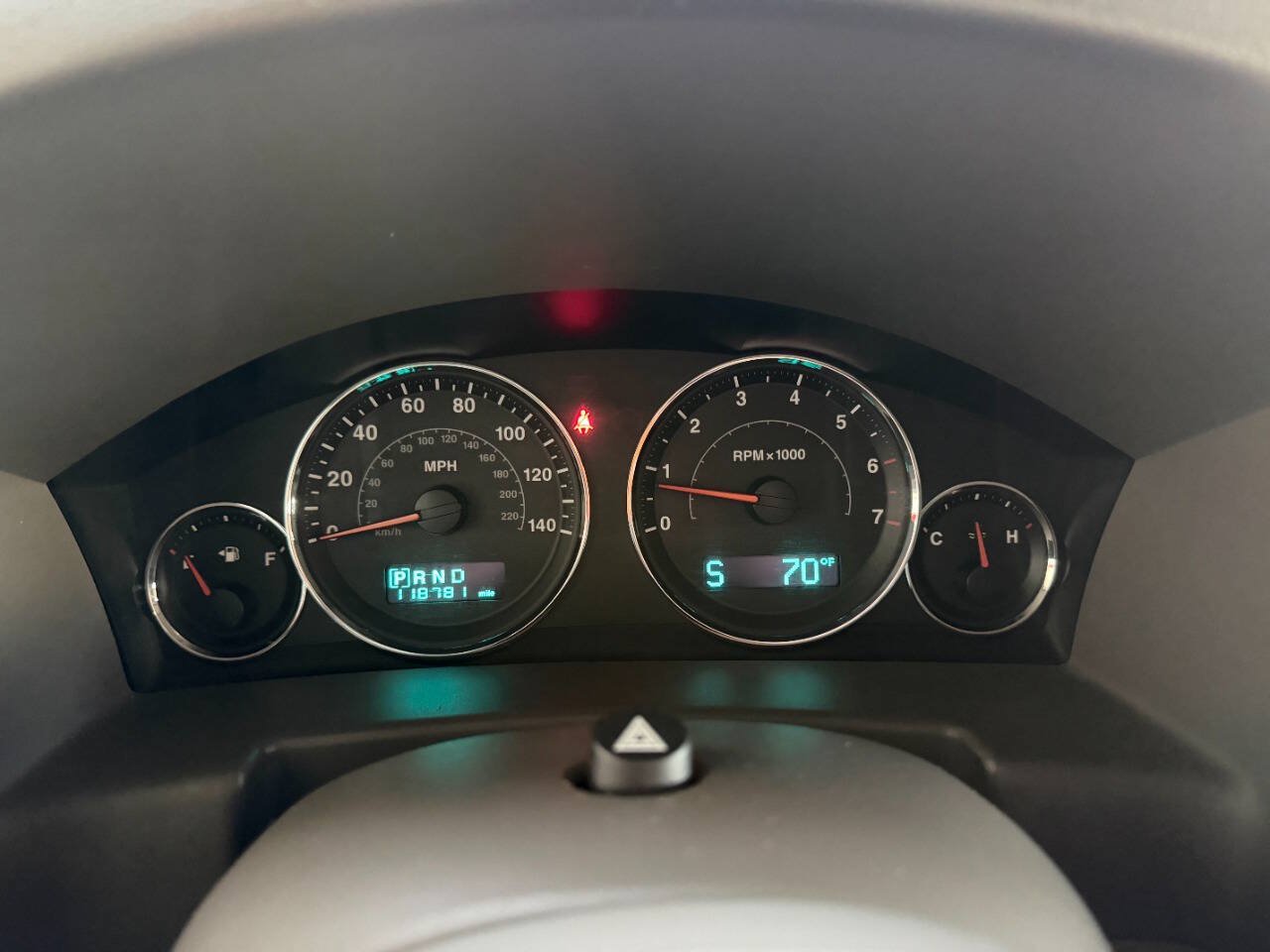 Used 2007 Jeep Commander Sport AWD/4WD image 26