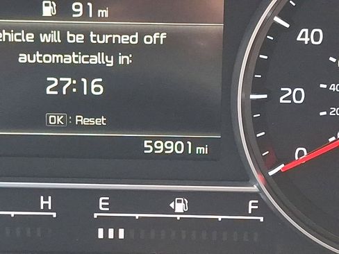 Used 2023 Kia Sorento S w/ Panoramic Sunroof Package image 42