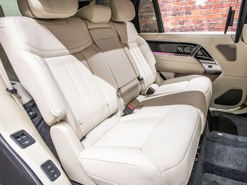 Used 2024 Land Rover Range Rover Long Wheelbase Autobiography AWD/4WD image 24