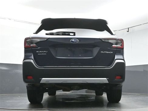 Used 2023 Subaru Outback Limited w/ Popular Package #2 image 39