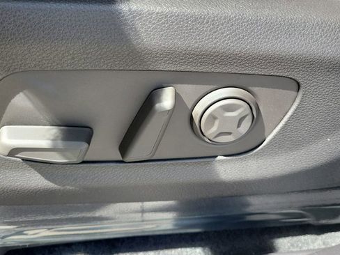 New 2026 Kia Carnival SX image 19