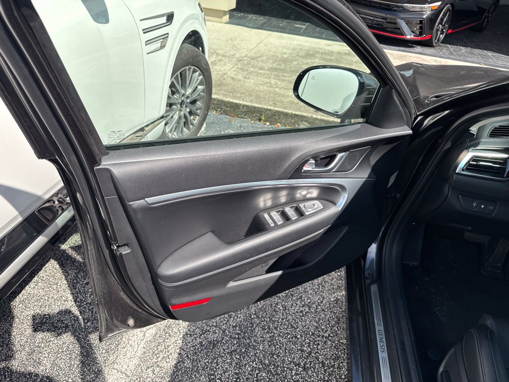 Used 2026 Genesis G70 2.5T RWD image 28
