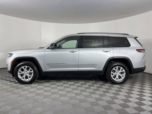 Used 2023 Jeep Grand Cherokee L Limited AWD/4WD image 7