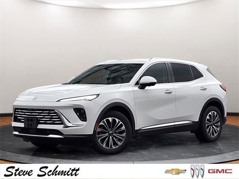 Used 2025 Buick Envision Preferred image 2