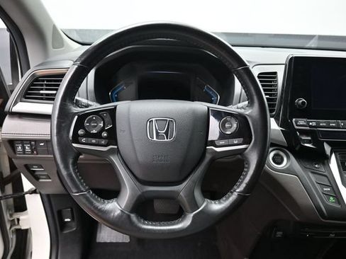Used 2019 Honda Odyssey EX-L image 17