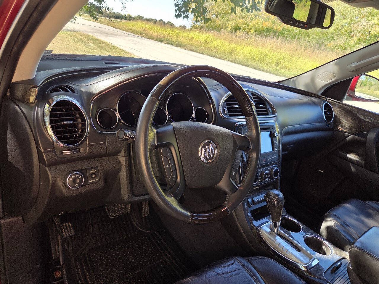 Used 2014 Buick Enclave Leather FWD image 11