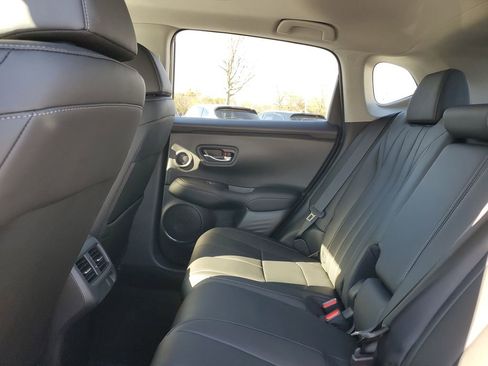 Certified 2025 Acura ADX Base image 14