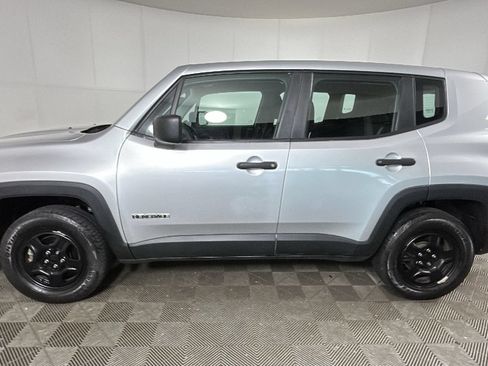 Used 2021 Jeep Renegade Sport AWD/4WD image 7