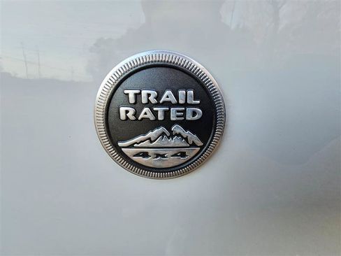 Used 2016 Jeep Wrangler Unlimited Rubicon image 22