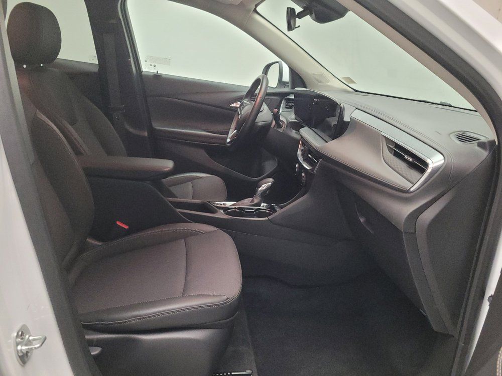 Used 2025 Buick Encore GX Preferred FWD image 21