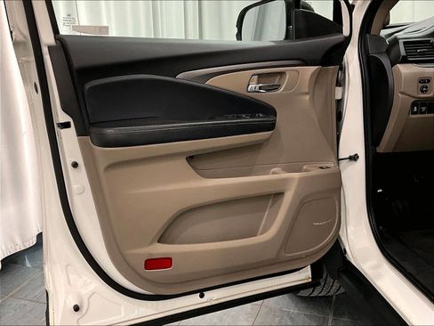 Used 2019 Honda Ridgeline RTL-T image 9