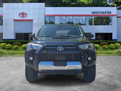 Certified 2022 Toyota 4Runner TRD Off-Road Premium AWD/4WD image 2
