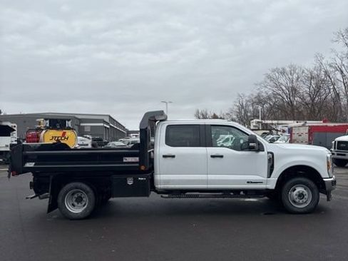 New 2026 Ford F350 XL w/ XL Chrome Package AWD/4WD image 4
