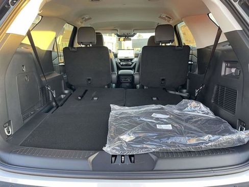 New 2026 Ford Explorer Active w/ Active Comfort Package image 5