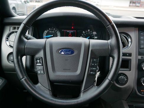 Used 2016 Ford Expedition EL XLT image 17