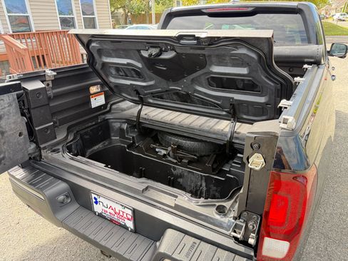 Used 2018 Honda Ridgeline RTL-T image 38