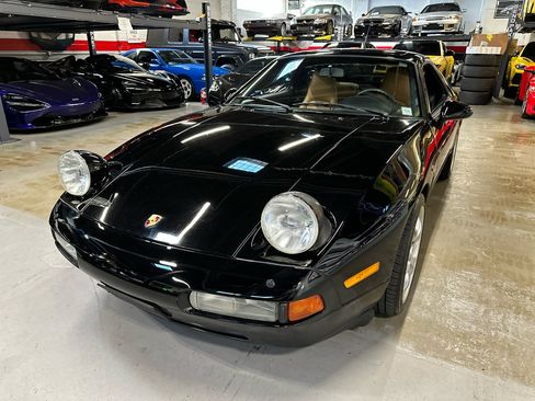 Used 1988 Porsche 928 S4 image 11