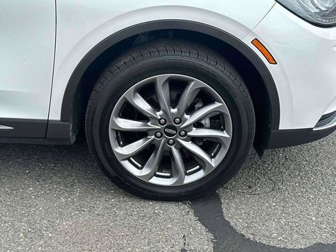 Used 2022 Lincoln Corsair AWD w/ Premium Package image 7