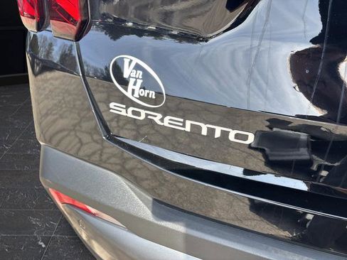 Used 2024 Kia Sorento SX image 36