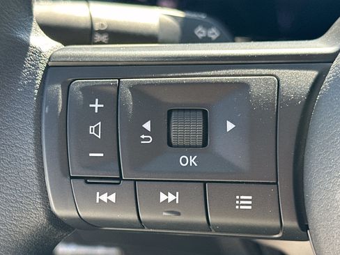 New 2026 Nissan Kicks S FWD image 24